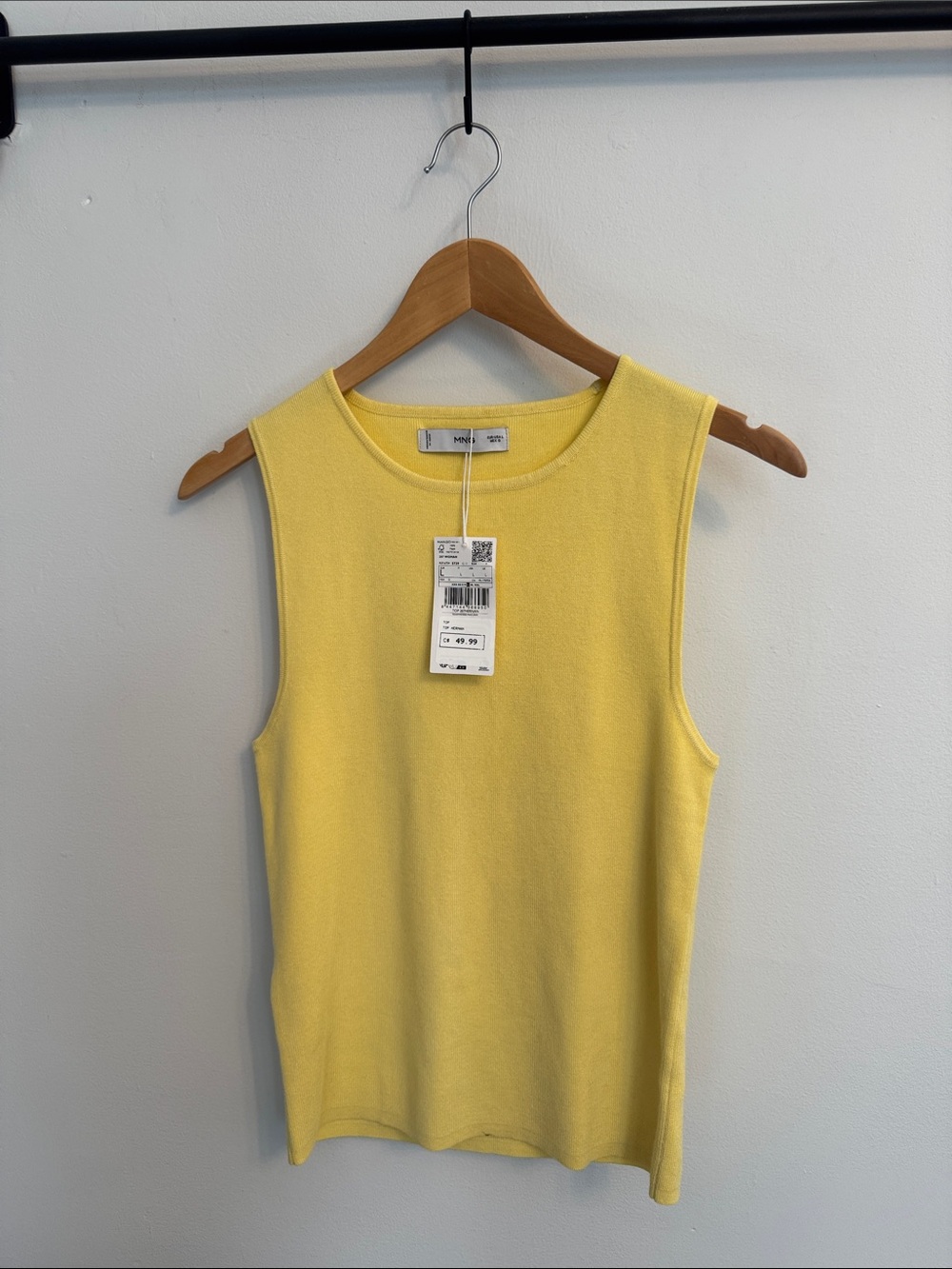 Mango Woman’s Yellow Crew Neck Knit tank